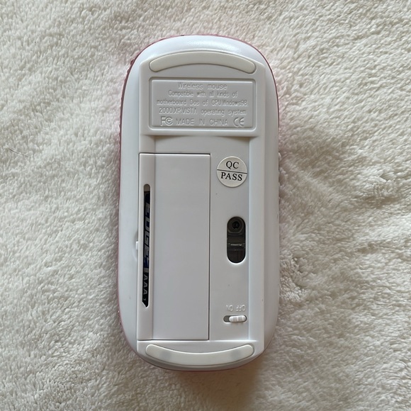 Slim Pink Rhinestone Wireless Mouse - Picture 4 of 5